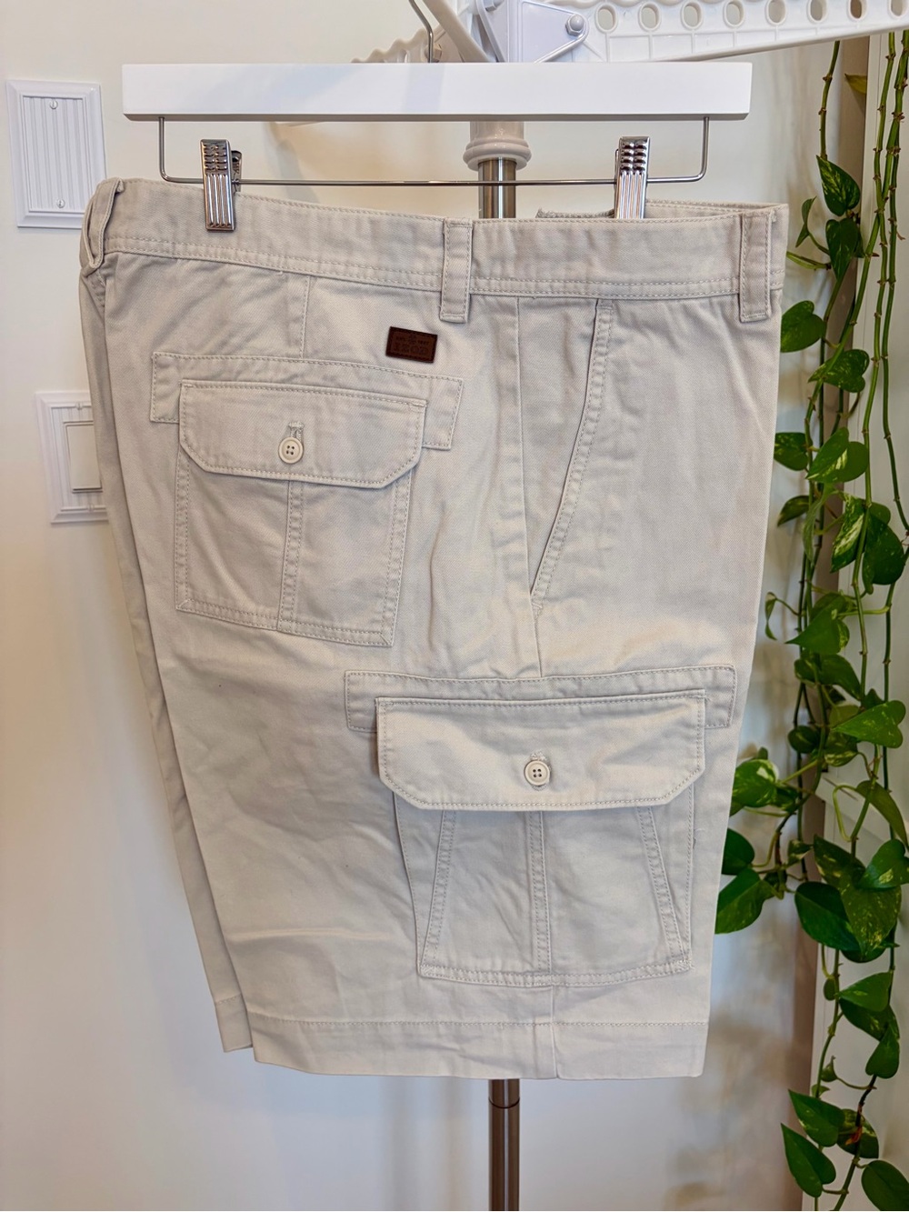 Izod Light Beige Cargo Shorts with Button-Flap Pockets